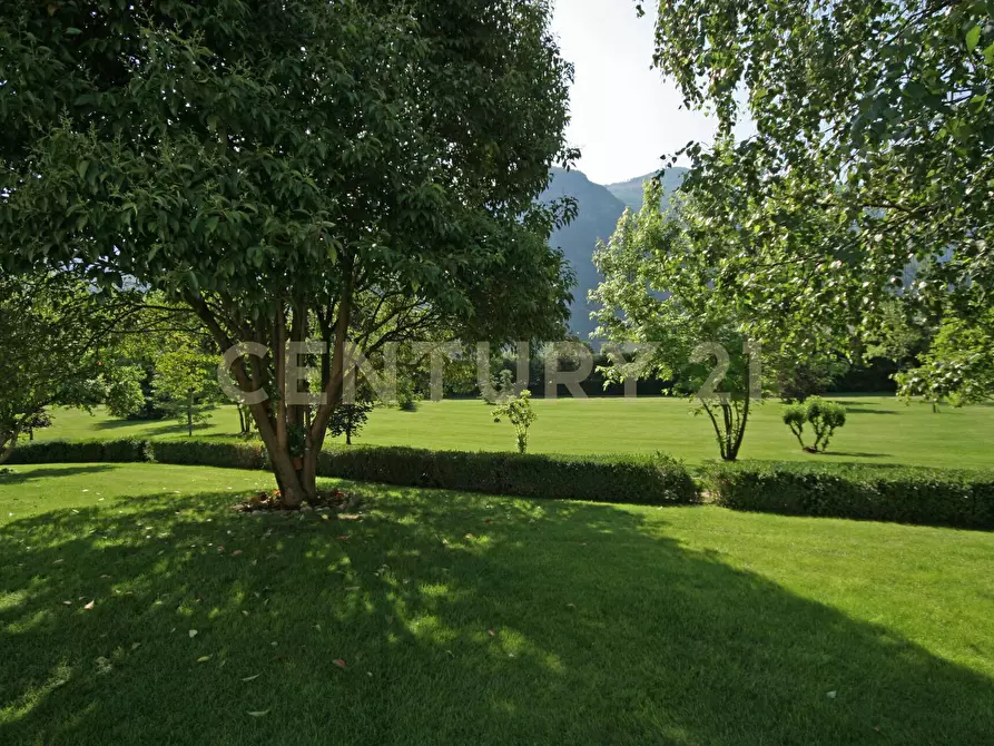 Immagine 12 di Villa in vendita  in Via Adige 25 a Brentino Belluno