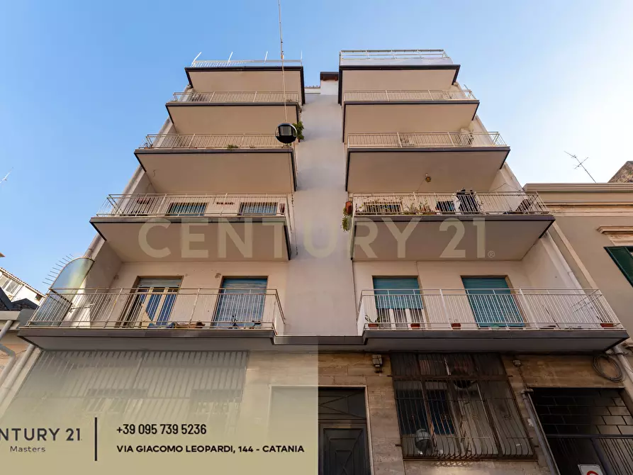 Immagine 46 di Attico in vendita  in Via Gargano 31 a Catania