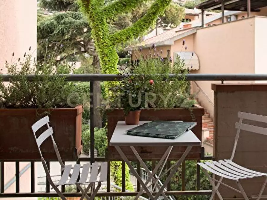 Immagine 38 di Palazzo in vendita  in Via Cavour 2 a Castiglione Della Pescaia