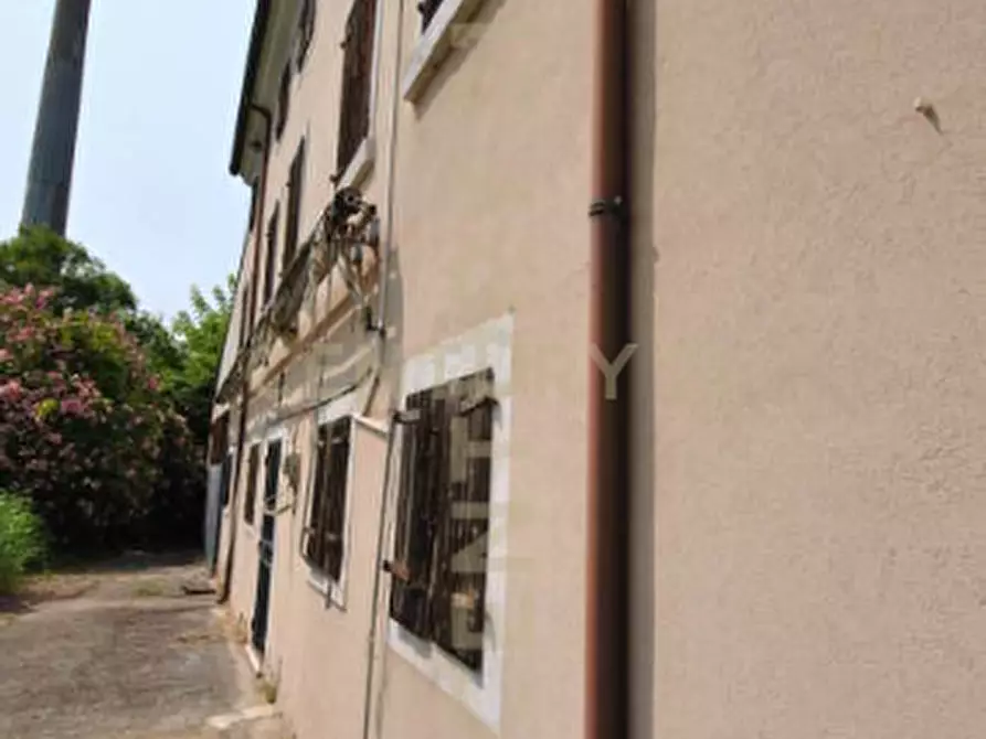 Immagine 5 di Palazzo in vendita  in Via Padovana 1a a Arcole