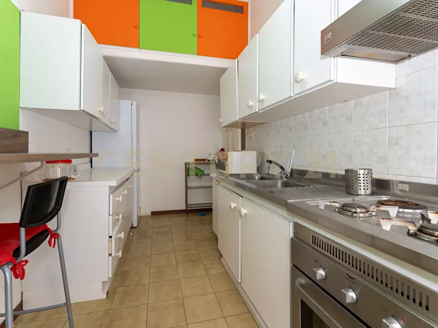 Immagine 35 di Pentalocale in vendita  in Via Enna 15 a Catania