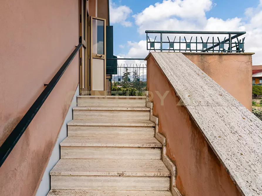 Immagine 27 di Casa bifamiliare in vendita  in Via Benedetto Croce 6 a Pedara