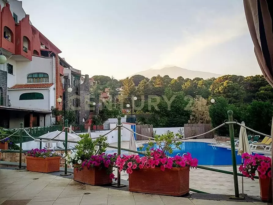 Immagine 3 di Albergo/B&B/Residence in vendita  in Via Etnea 163 a Nicolosi