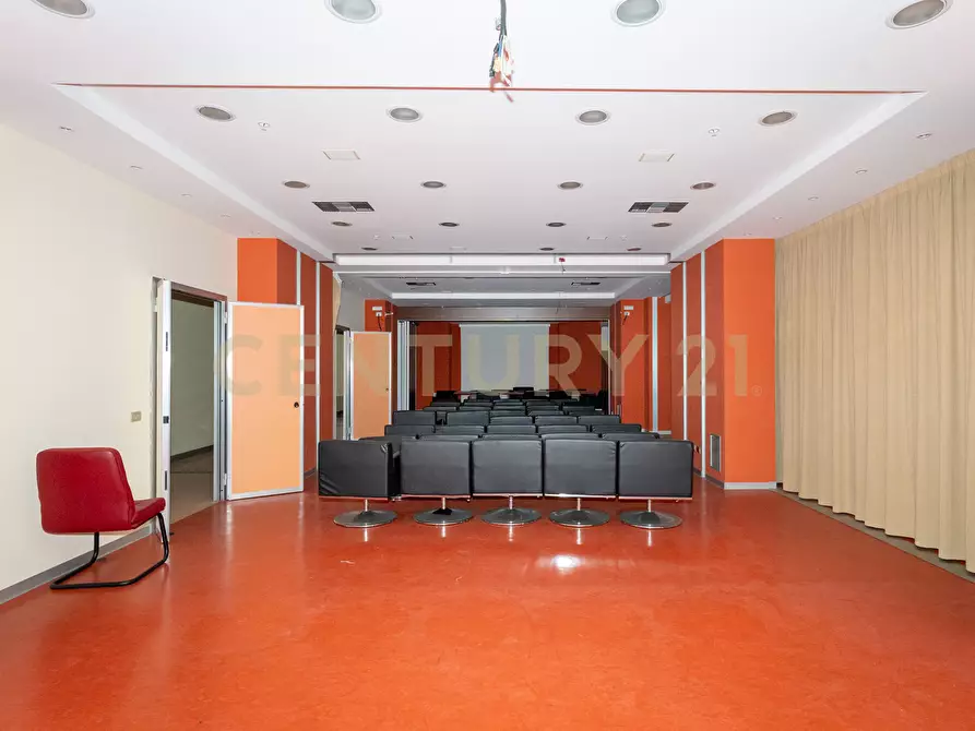 Immagine 3 di Attività artigianale in vendita  in Strada III Mimosa 14 a Catania