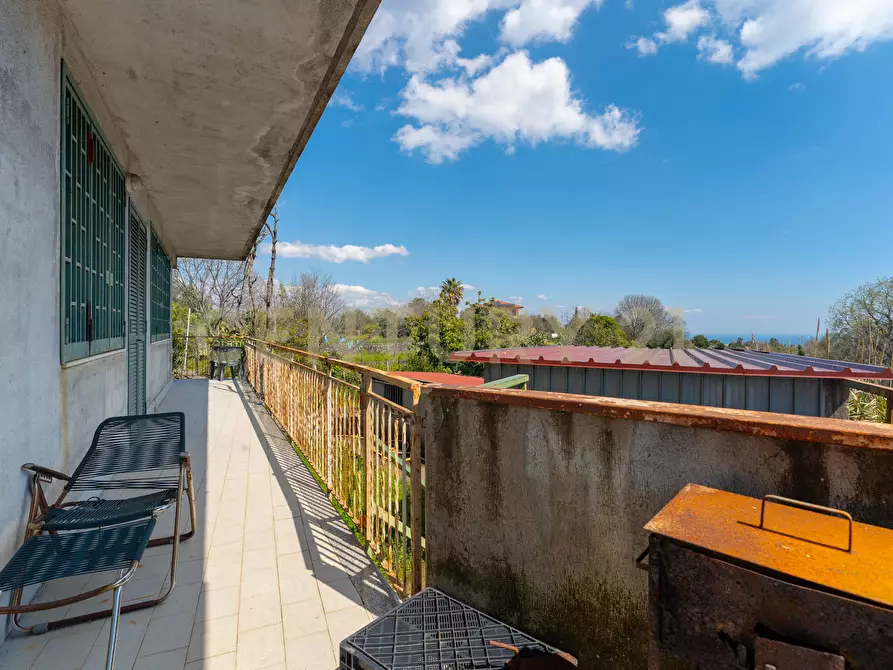 Immagine 31 di Villa in vendita  in Via Ramondetta 47 a Aci Sant'antonio