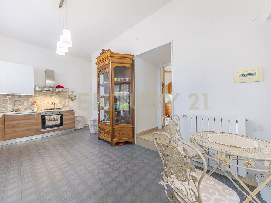 Immagine 13 di Villa in vendita  in Corso San Francesco 159 a Anzio