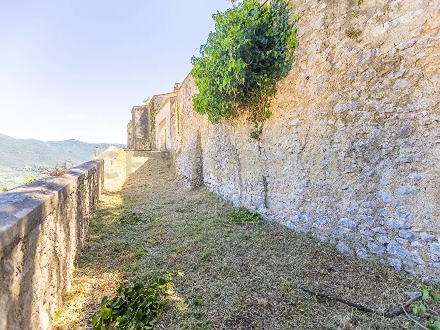 Immagine 4 di Villa in vendita  in Piazza del Municipio 1 a Vacone
