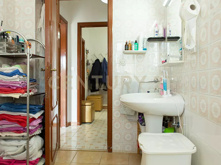 Immagine 17 di Bilocale in vendita  in Via Madonna di Fatima 71 a Gravina Di Catania