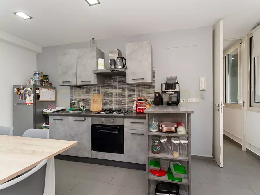 Immagine 20 di Bilocale in vendita  in Via Livorno 101 a Aci Castello