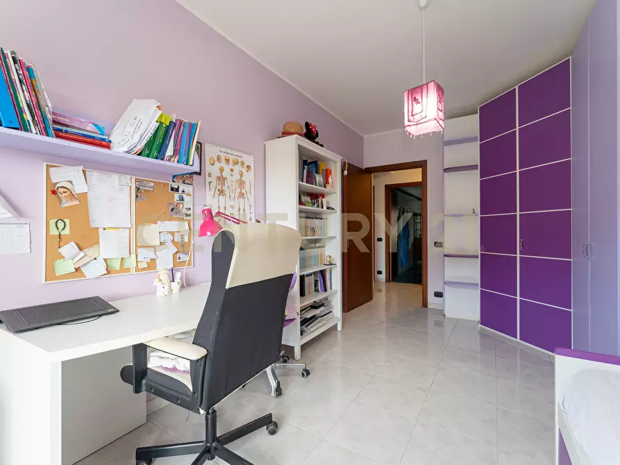 Immagine 14 di Quadrilocale in vendita  in Via Giolitti Giovanni SNC a Gravina Di Catania