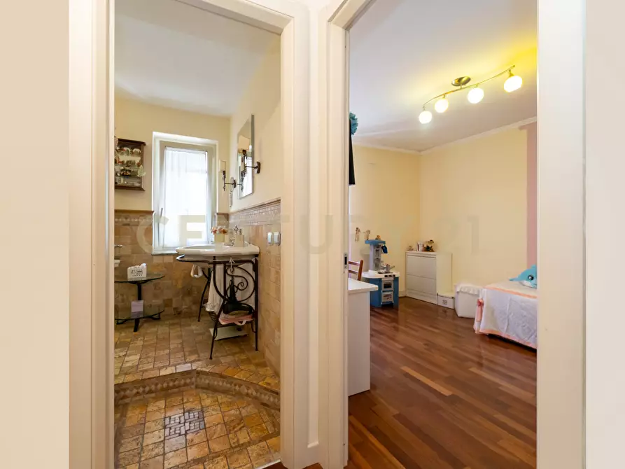 Immagine 42 di Attico in vendita  in Via Salvatore di Franco 5 a Catania
