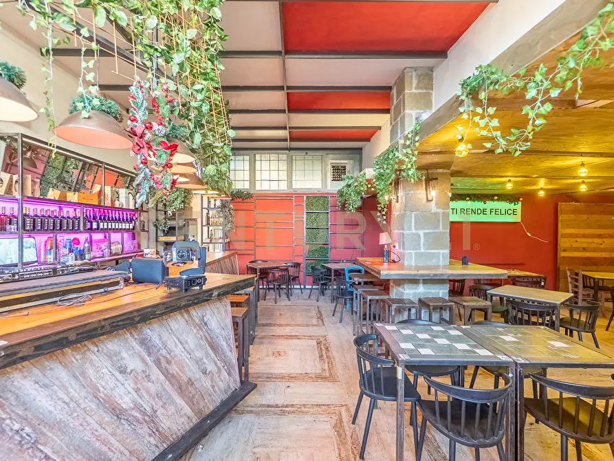 Immagine 19 di Bar / Ristorante in vendita  in Via Romana 193 a Guidonia Montecelio