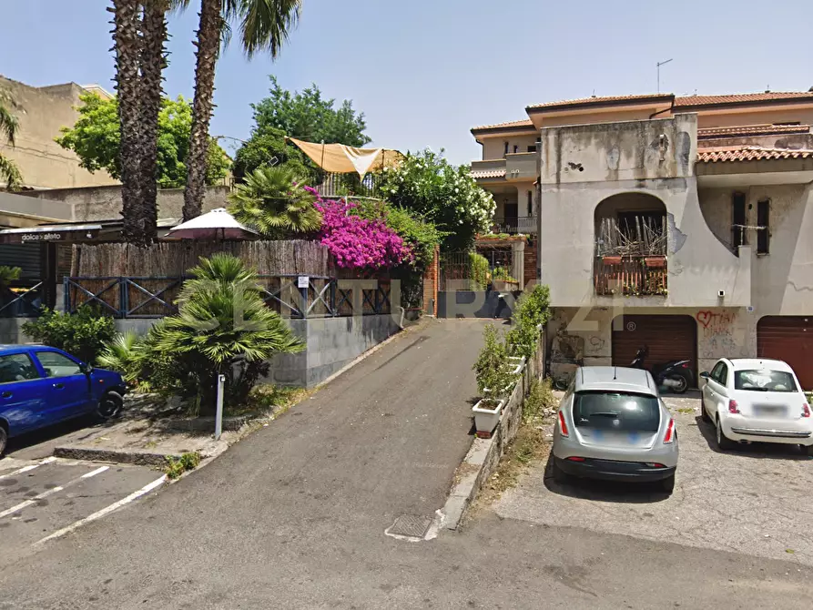 Immagine 50 di Casa bifamiliare in affitto  in VIA ETNEA 168 a Tremestieri Etneo