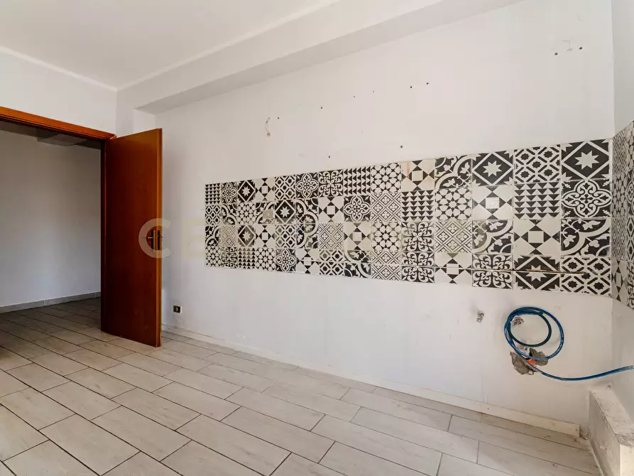 Immagine 8 di Trilocale in vendita  in Via Firenze 112 a Aci Castello