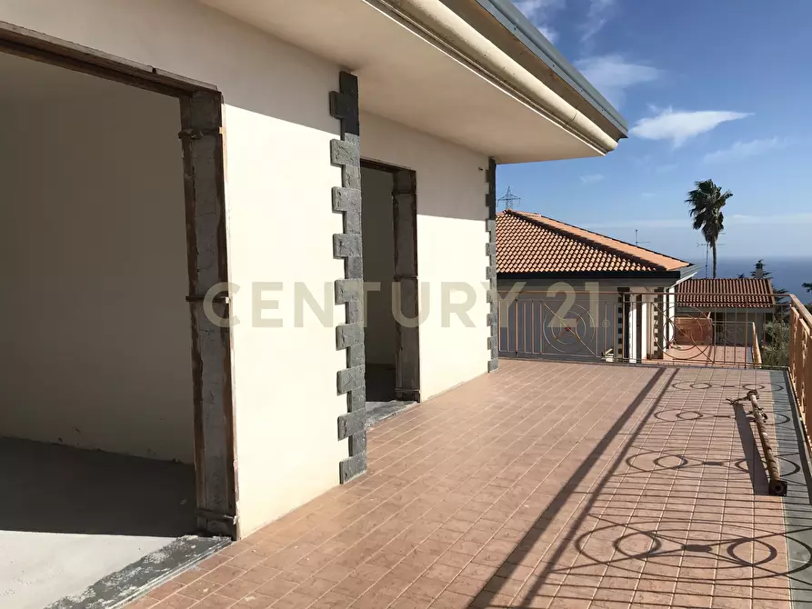 Immagine 10 di Casa bifamiliare in vendita  in via Vincenzo Ricca a Catania