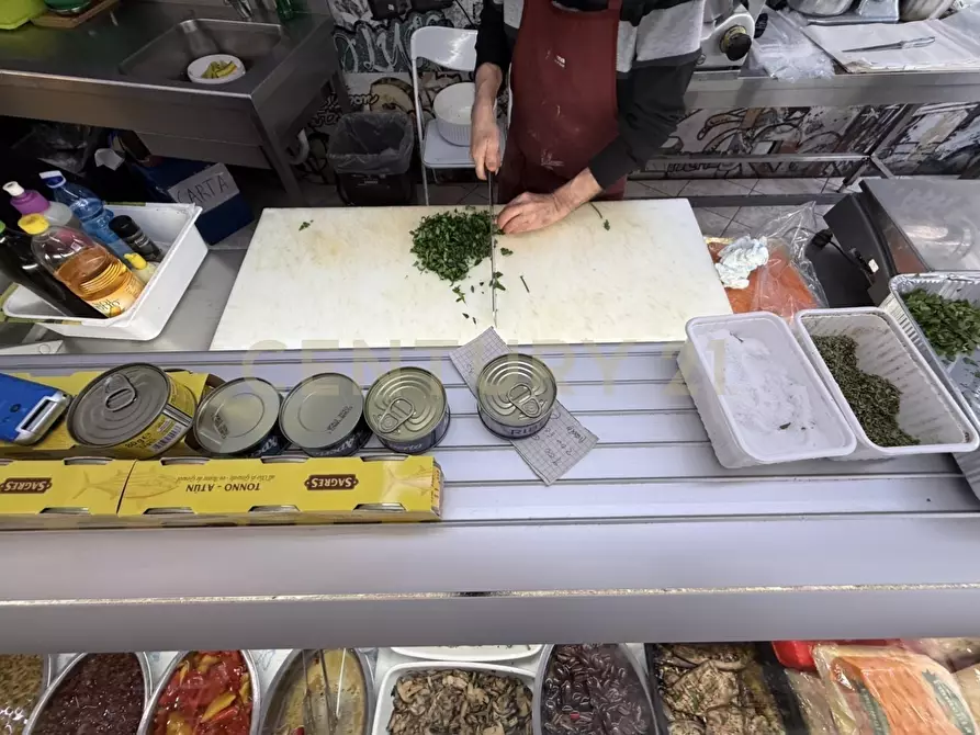 Immagine 17 di Attività commerciale in vendita  in Via Filocomo 25 a Catania