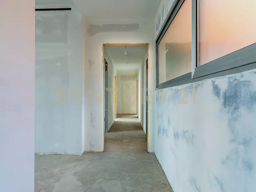 Immagine 16 di Quadrilocale in vendita  in Via dell'Olmata 30 a Roma