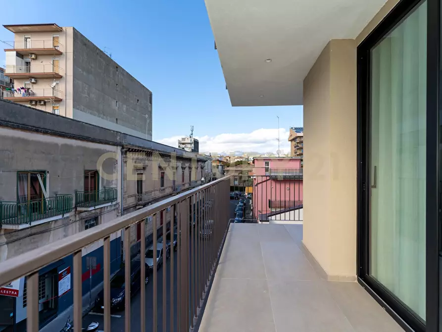 Immagine 3 di Appartamento in affitto  in Viale Mario Rapisardi 109 a Catania