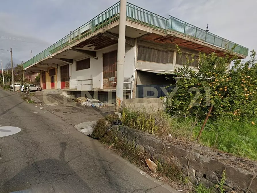 Immagine 1 di Laboratorio in vendita  in Via Ungaretti 16-H, G a Giarre