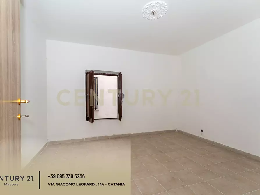 Immagine 70 di Quadrilocale in vendita  in Stradale Cravone 105 a Catania