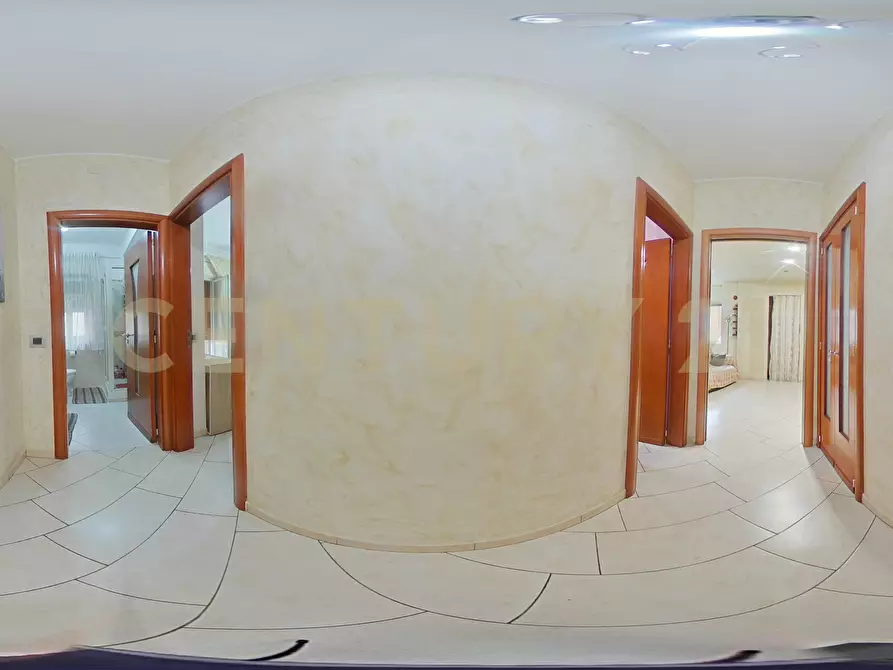 Immagine 9 di Trilocale in vendita  in Via degli Agrumi 139 a Catania