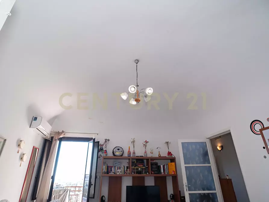 Immagine 15 di Bilocale in vendita  in Via Trecastagni 9 a Catania