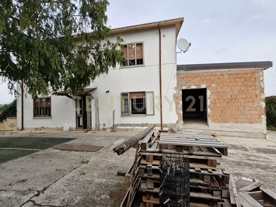 Immagine 3 di Casa indipendente in vendita  in via cavetto di mezzo 20 a Castelnovo Bariano