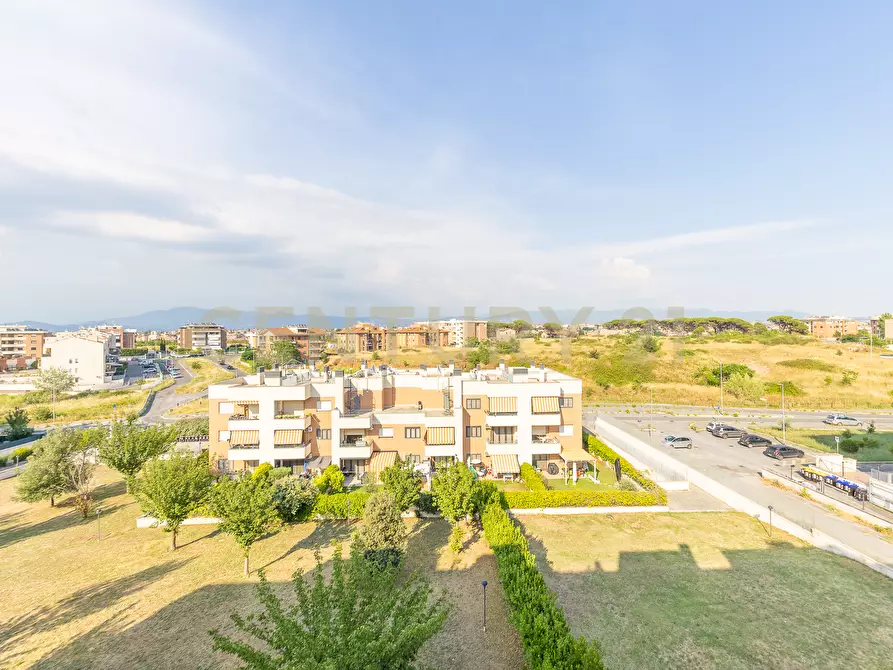 Immagine 36 di Bilocale in vendita  in Via Raffaello Liberti 163 a Roma