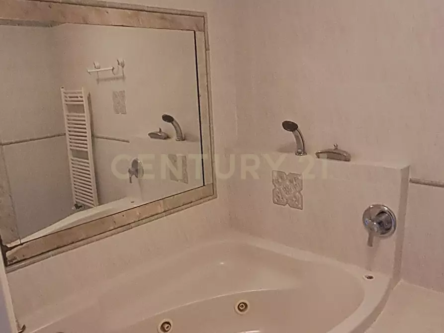 Immagine 17 di Villa in vendita  in Via Ponte Ilario a Orbetello