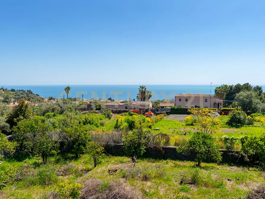 Immagine 27 di Villa in vendita  in Via Nino Martoglio S.N. a Aci Castello