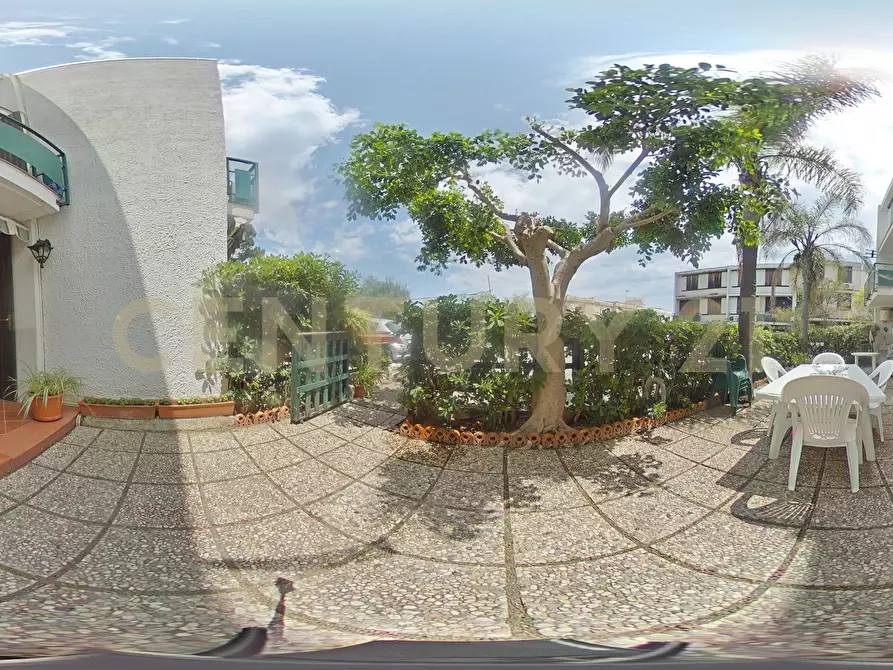 Immagine 46 di Pentalocale in vendita  in Via della Grotta 2 a Augusta