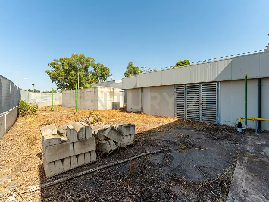 Immagine 66 di Attività artigianale in vendita  in Strada III Mimosa 14 a Catania