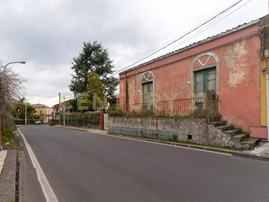 Immagine 2 di Casa indipendente in vendita  in Via Armando Diaz 262 a Zafferana Etnea