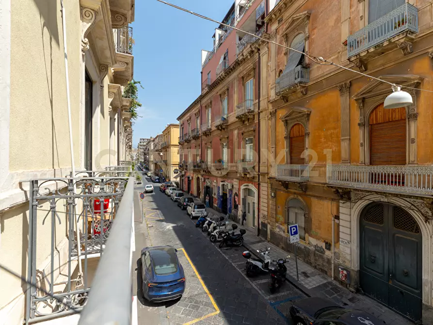 Immagine 43 di Appartamento in vendita  in Via Aloi 11 a Catania