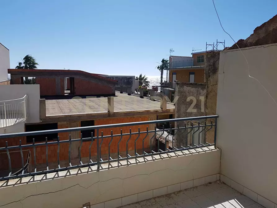 Immagine 24 di Attico in vendita  in Via Consolare Valeria snc a Sant'alessio Siculo