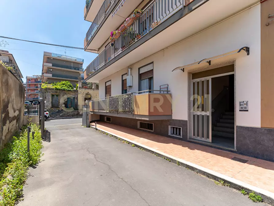 Immagine 5 di Quadrilocale in vendita  in Via Croce 72 a Aci Catena