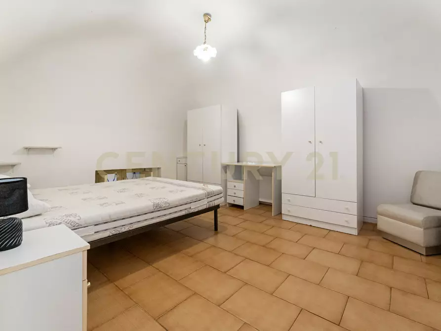 Immagine 38 di Bilocale in affitto  in Via Etnea 299 a Catania