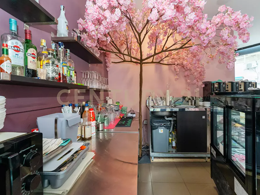 Immagine 13 di Bar / Ristorante in vendita  in Via Vittorio Emanuele Orlando 94 a Catania