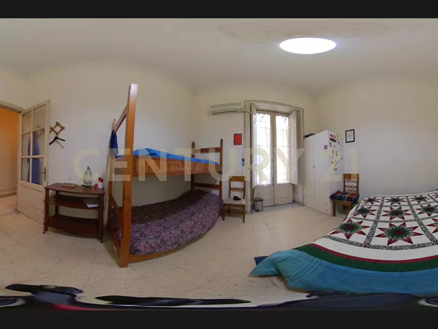 Immagine 46 di Pentalocale in vendita  in Via Francesco Riso 34 a Catania