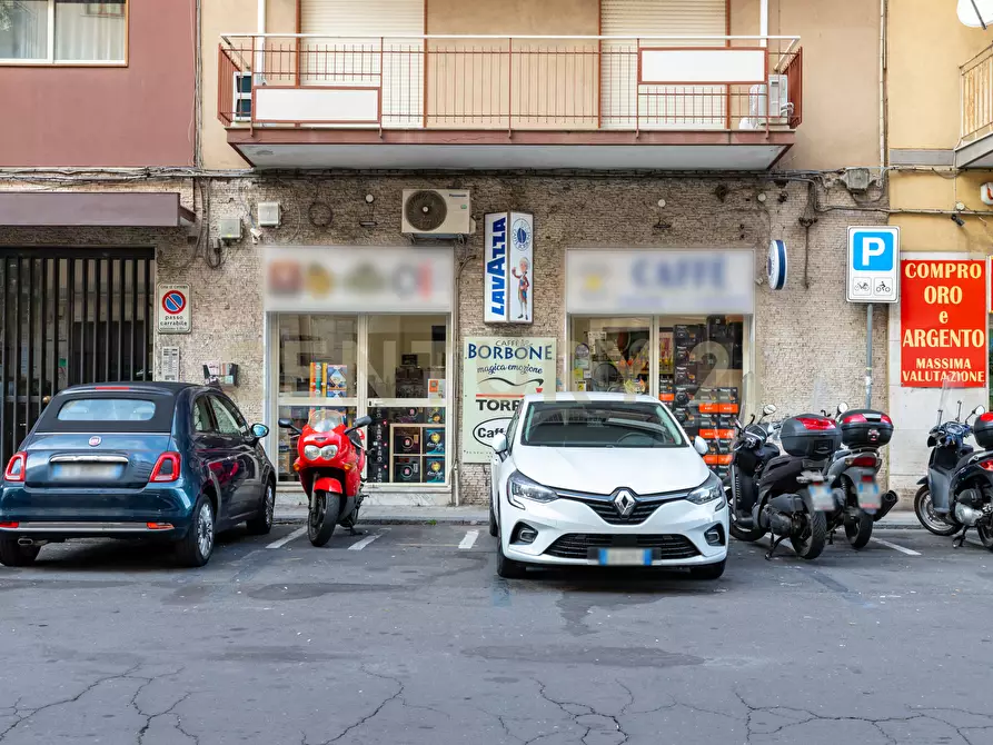 Immagine 1 di Locale commerciale in vendita  in Via Principe Nicola a Catania
