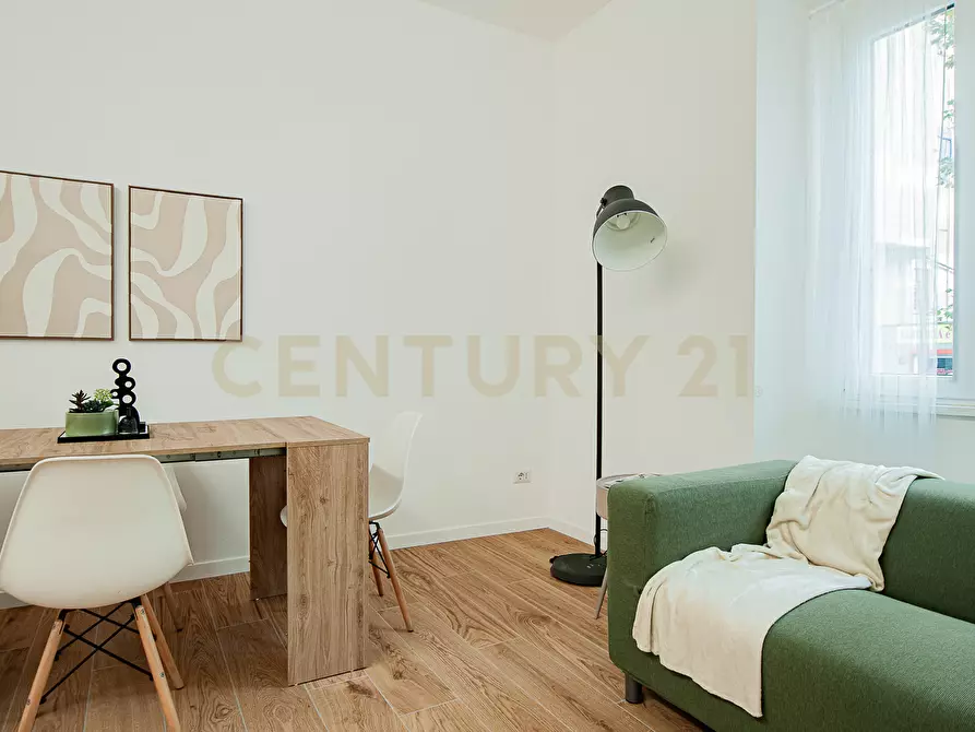 Immagine 18 di Appartamento in vendita  in Via Lampedusa a Roma