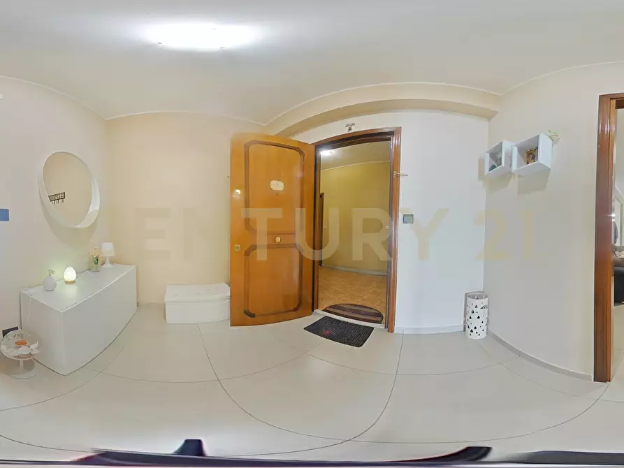Immagine 56 di Quadrilocale in vendita  in Via Jacopo Vignerio 5 a Catania