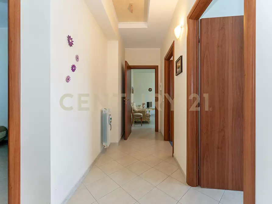 Immagine 8 di Trilocale in vendita  in Via Teocrito 10 a Aci Catena