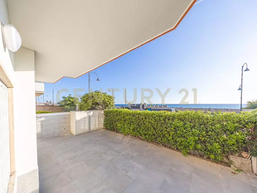 Immagine 11 di Trilocale in vendita  in Via Ardeatina 54 a Anzio