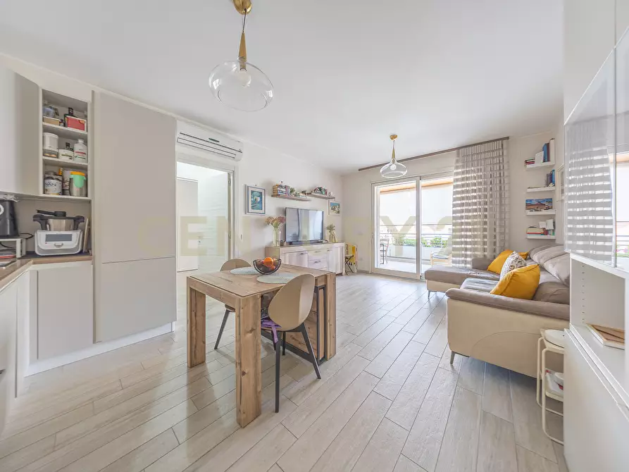 Immagine 6 di Bilocale in vendita  in Via Emanuela Loi 10 a Roma