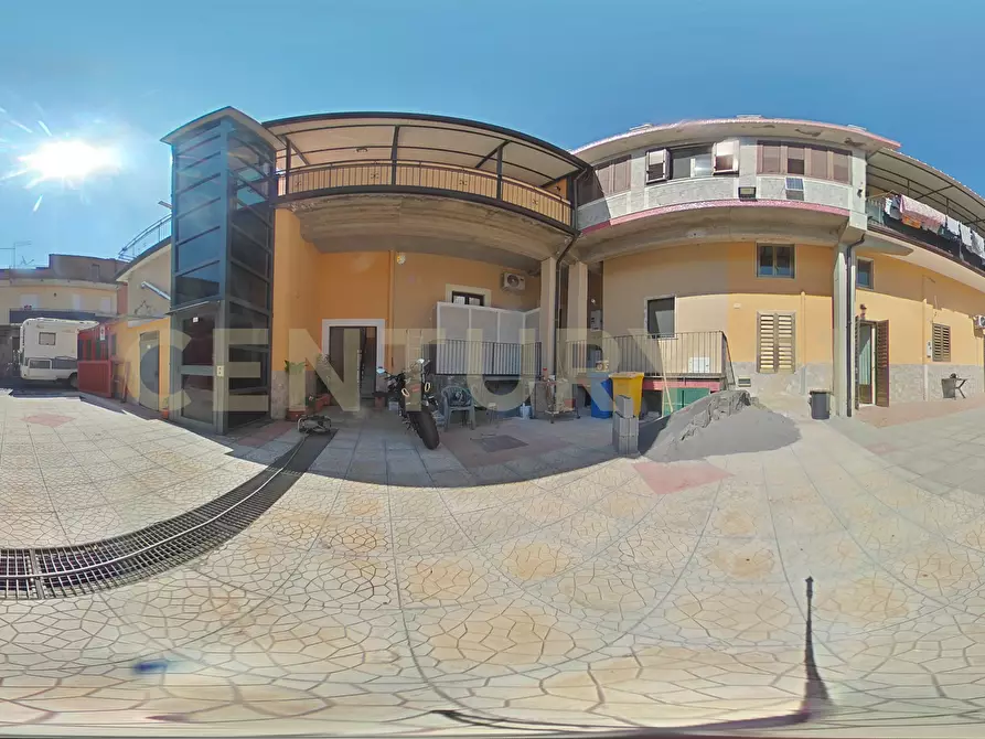 Immagine 51 di Villa in vendita  in Via Quartiere Longo 18 a Aci Castello
