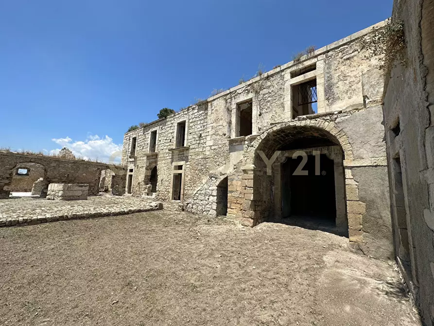 Immagine 4 di Rustico / casale in vendita  in Contrada Alia a Licodia Eubea