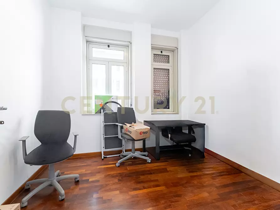 Immagine 33 di Pentalocale in vendita  in Corso Sicilia 64 a Catania