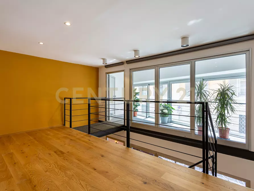 Immagine 7 di Loft/Open space in vendita  in Via dell'Olmata 30 a Roma