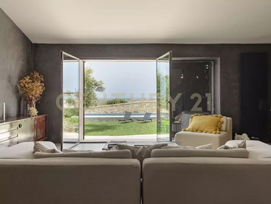 Immagine 7 di Villa in vendita  in Contrada Pagliarello snc a Portopalo Di Capo Passero